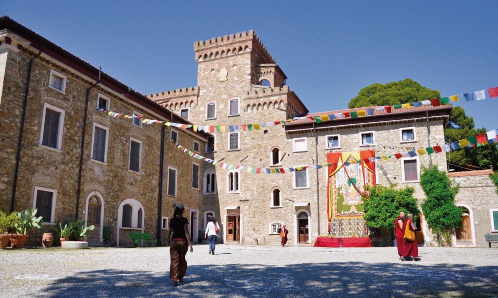 L'Istituto Lama Tzong Khapa è un luogo reale e immaginario insieme