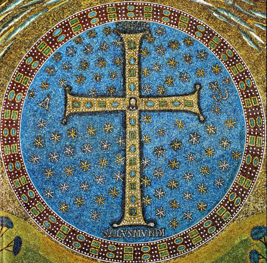 La croce immersa in un cielo stellato in Sant'Apollinare in Classe a Ravenna